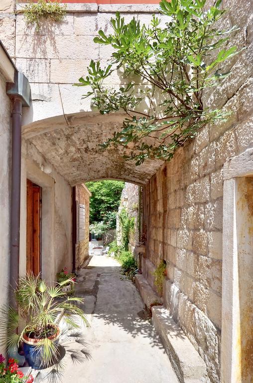Apartment Pere S Mora Mimice Ruang foto