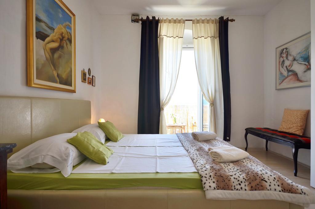 Apartment Pere S Mora Mimice Ruang foto